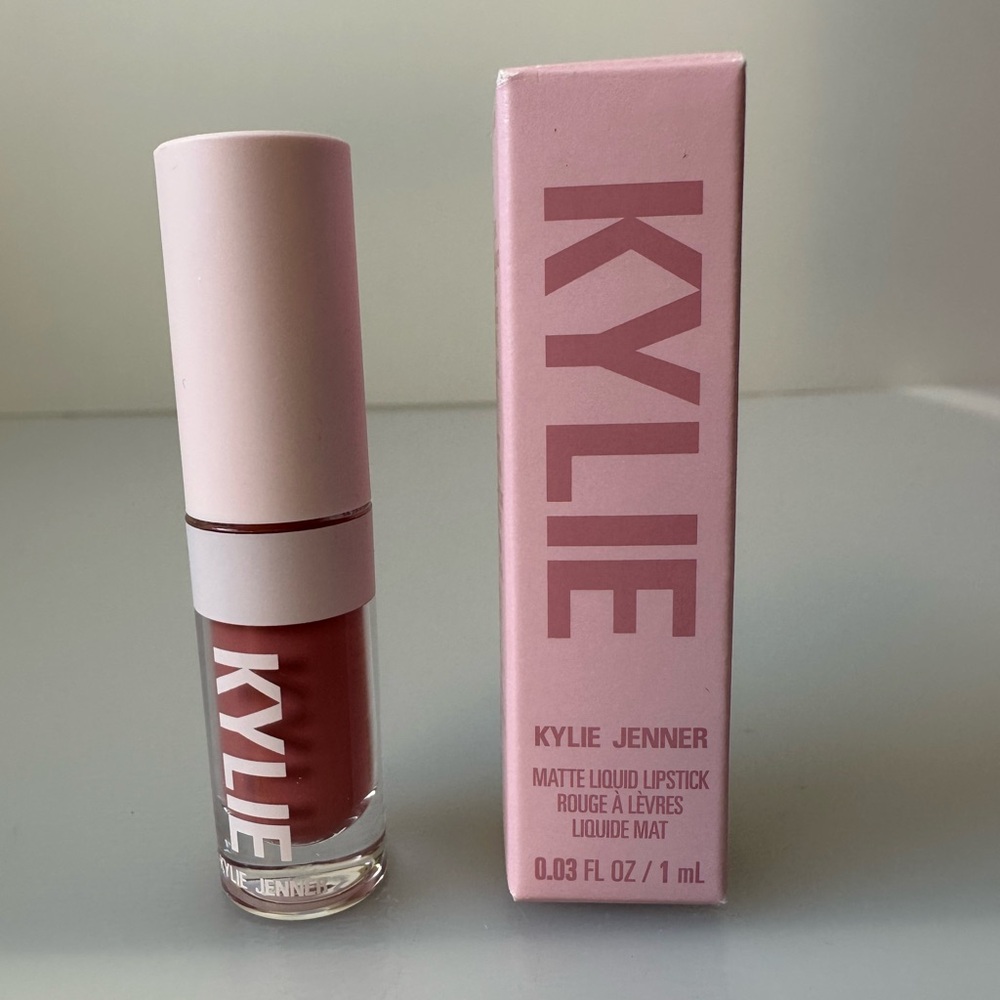 NEW KYLIE Matte Liquid Lipstick 808